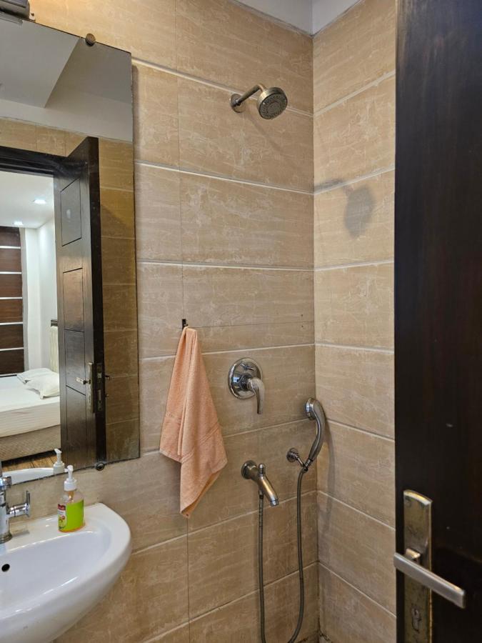 Apartment Hostmystay- 3bhk Apartment!greater Kailash 1 *