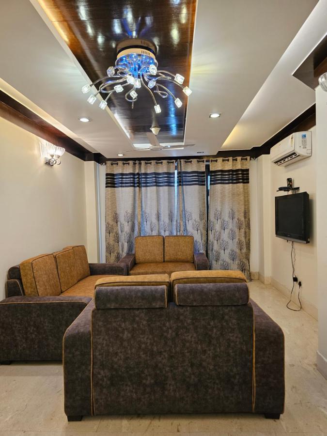 Hostmystay- 3bhk Apartment!greater Kailash 1 New Delhi